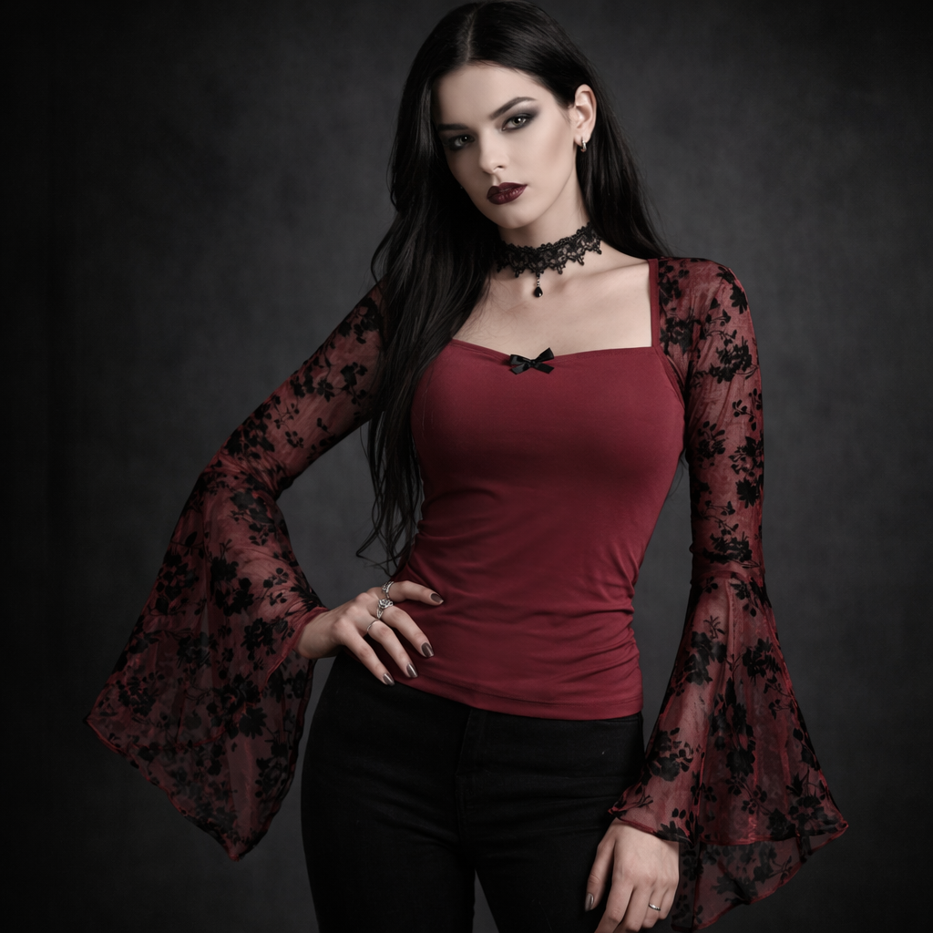 Top Goth con Maniche a Campana in Pizzo Floreale